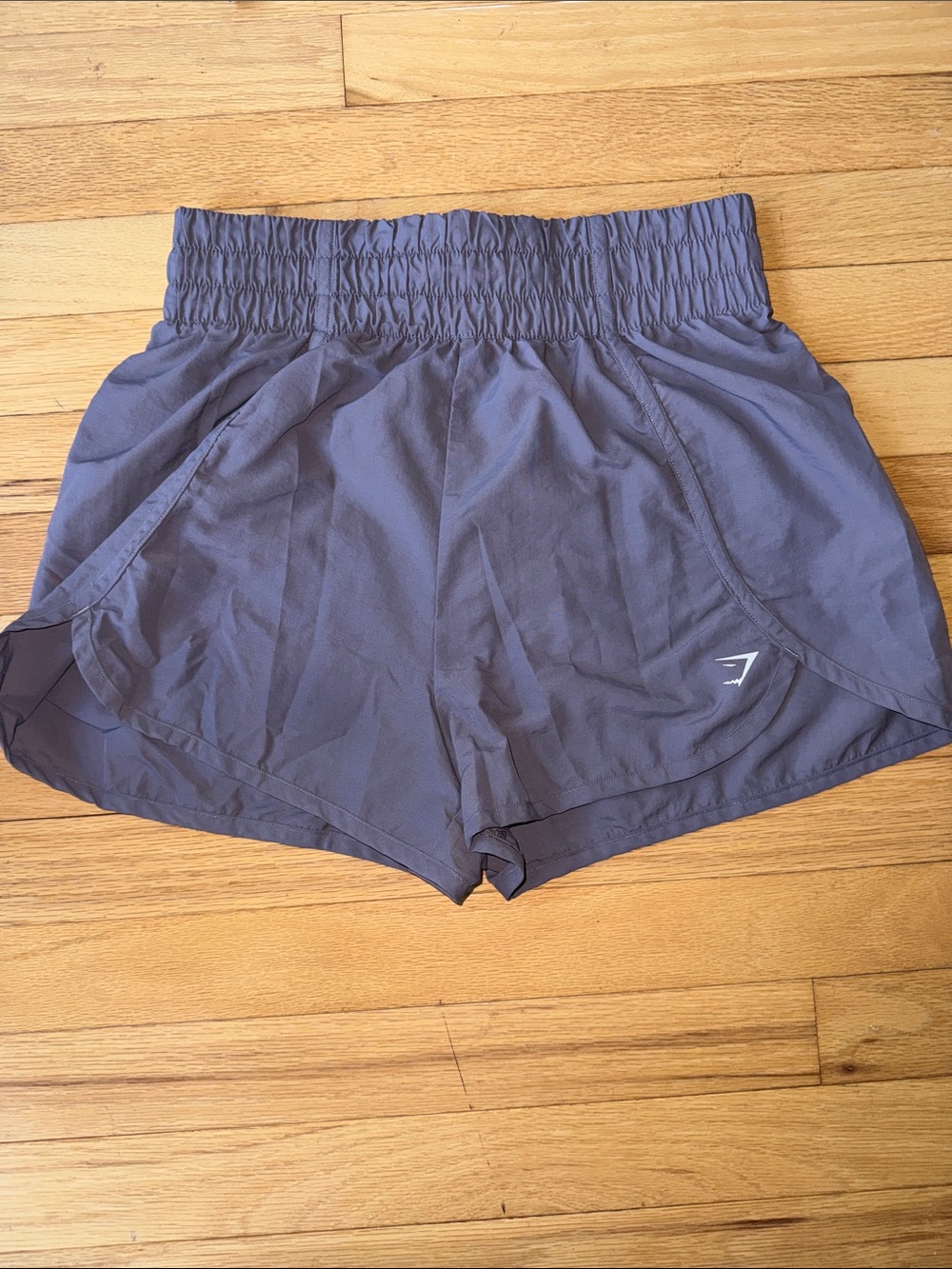 Gymshark high rise loose fit shorts - dusty purple S - Picture 3 of 5